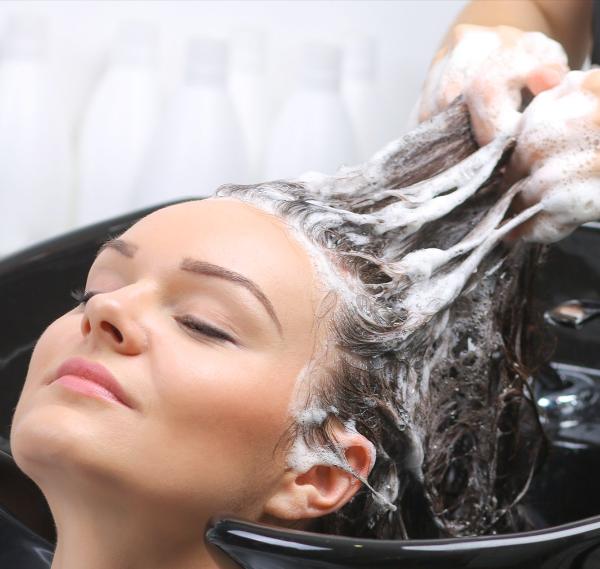 Как надолго сохранить цвет волос после окрашивания